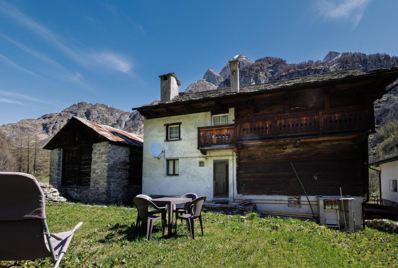 La Walserhus Formazza Exterior photo